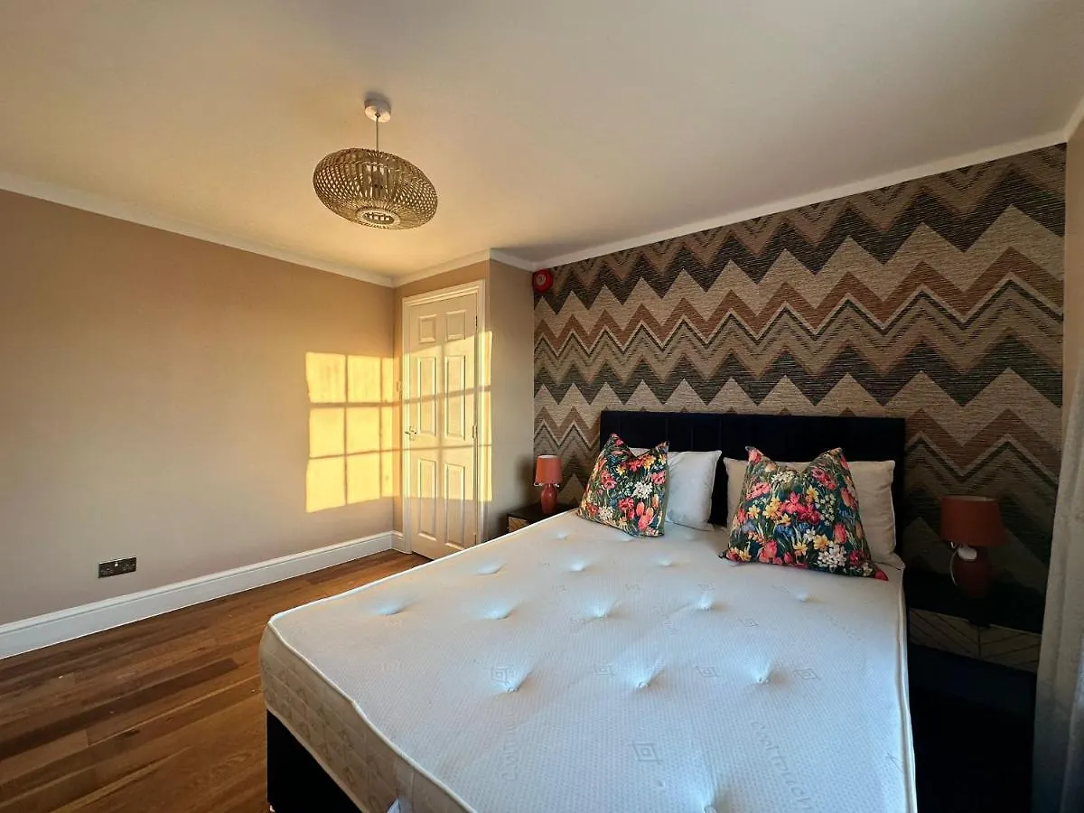 Funky 1 Bedroom Apartment Next To The Sea Brighton 0*,  United Kingdom