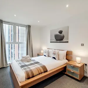 cs-two-bed-apartment-by-london-excel.cambridgehotelsuk.com/