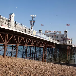 Sunny Queens Park - Garden & Private Parking Brighton