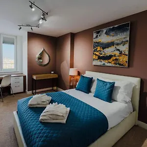 Marina With A View / 2 Bd Flat Brighton